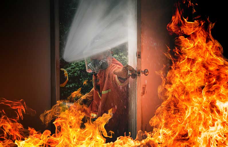 ¿Cómo reclamar al seguro una indemnización por incendio en mi vivienda?